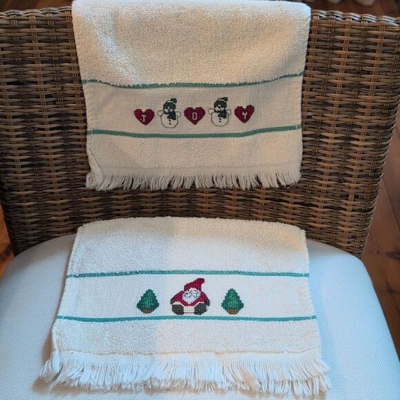Vintage Festive Cream Hand Towels with Cross Stitched Holiday Motifs Set Of 2 - Picture 2 of 10